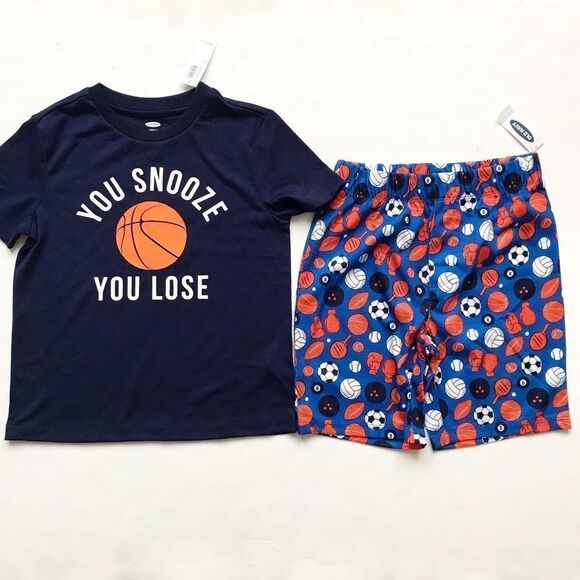 Old Navy NWT sports shirt/shorts  pyjamas set S(6/7Y) - Picture 1 of 5